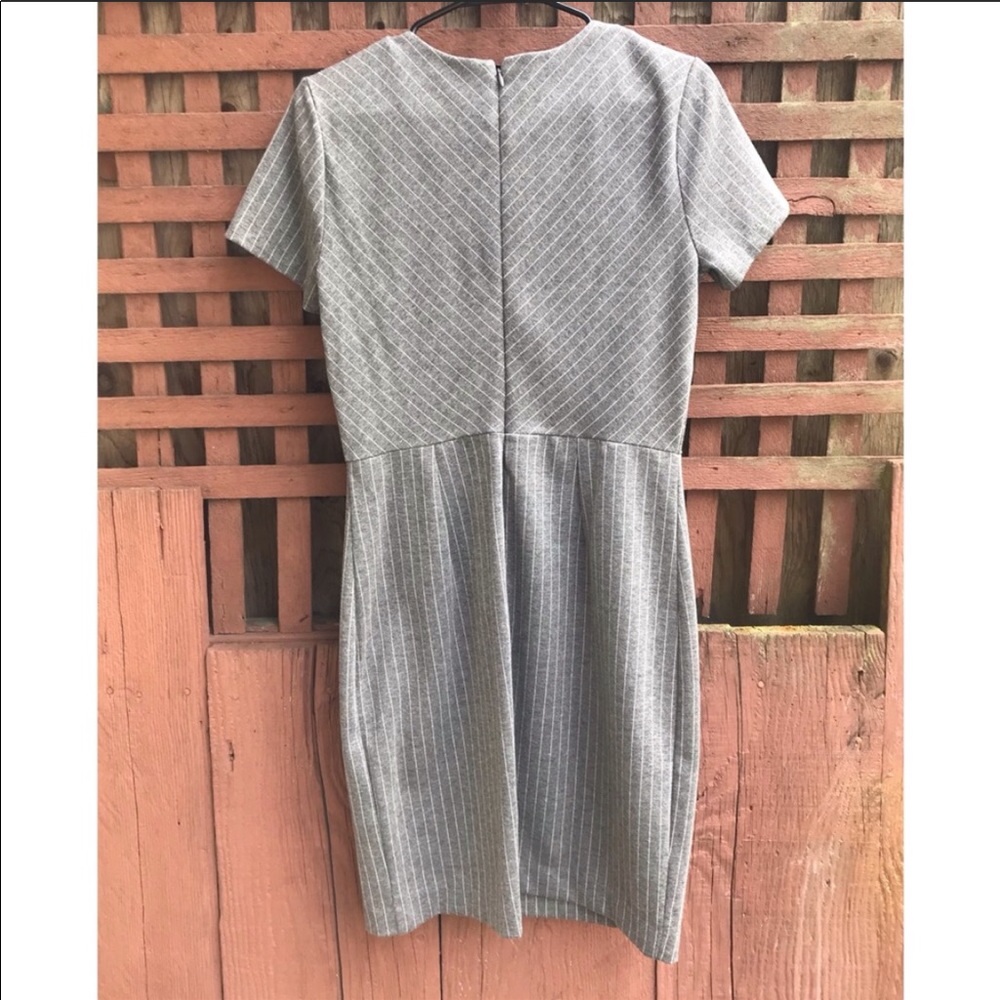 Banana Republic dress - Picture 2 of 3